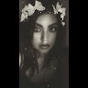 Meet your Posher, Maxine